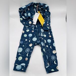 Quince Navy Planet Print Zip Front footless sleeper